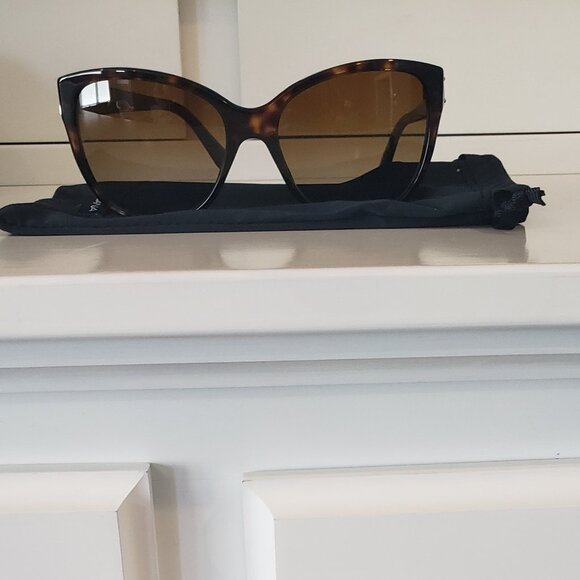 NWT: DOLCE & GABBANA DG4195 Butterfly Sunglasses | 502/T5-HAVANA - Polarized main image 11